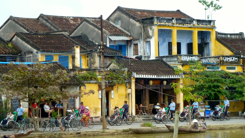 Hoian daily tour + boat trip