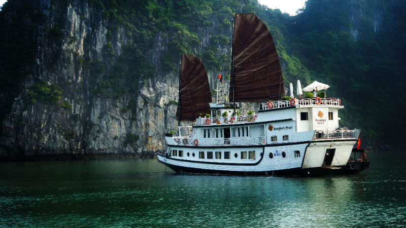 Dragon Pearl cruise 3 Days 2 Nights